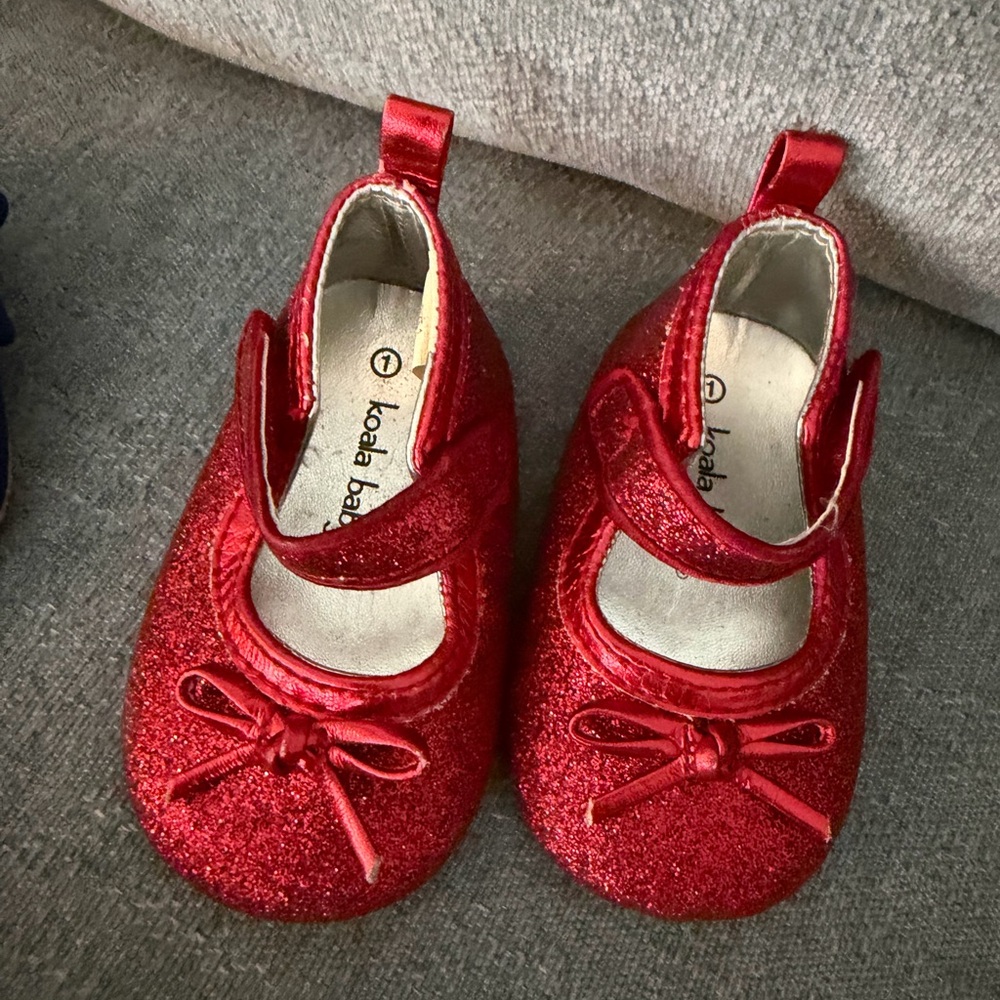 Lot of NWOT and EUC baby shoes - Picture 3 of 9